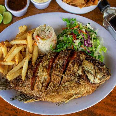 Pescado Tilapia El Flotante Restaurante